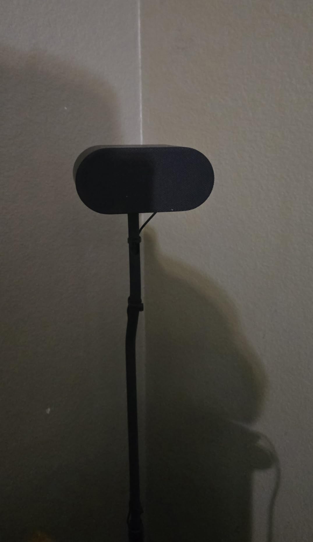 SANUS Speaker Stands Pair for Satellite & Bookshelf Speakers up to 3.5lbs - 10