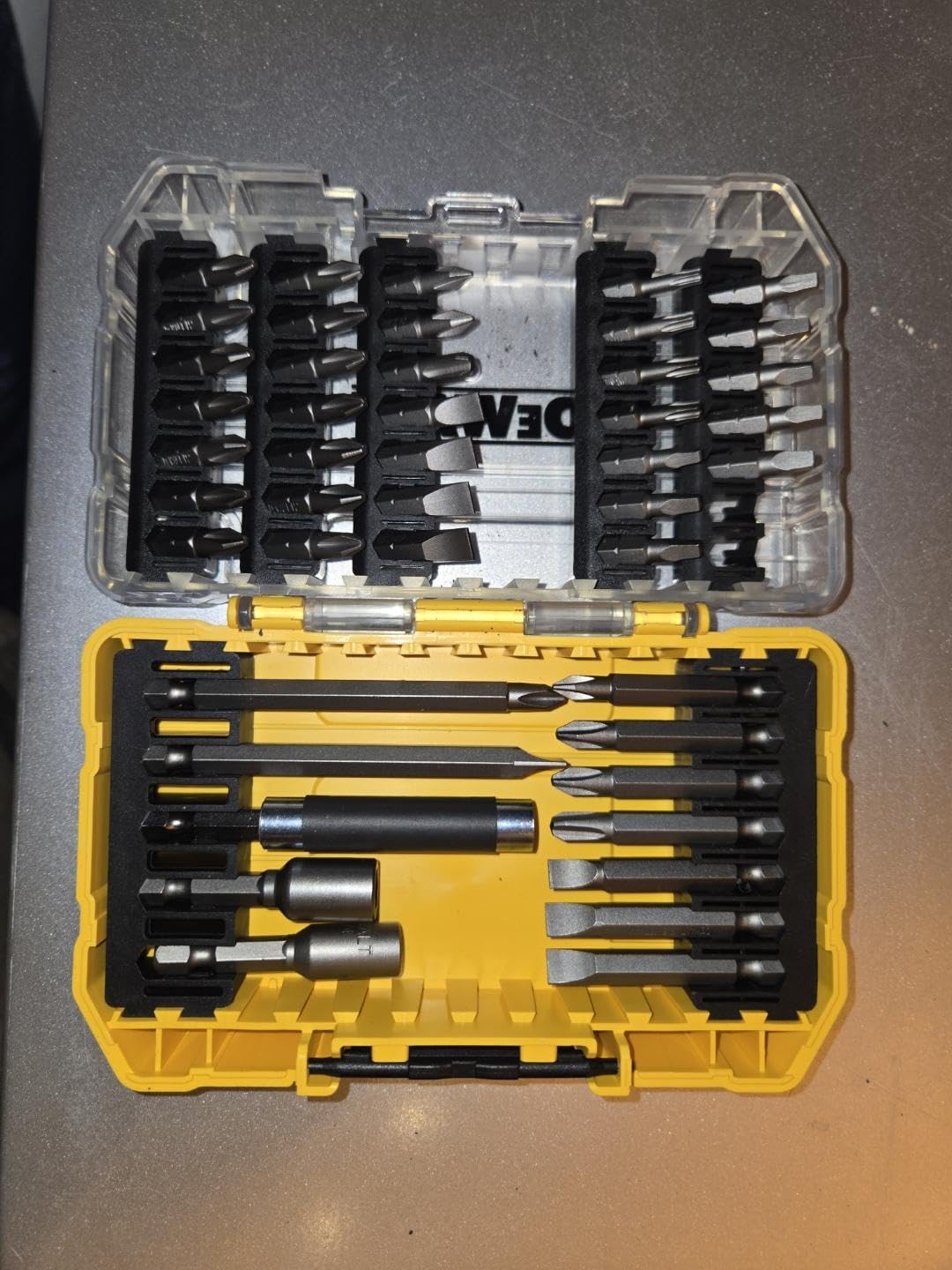 DEWALT Screwdriver Bit Set with Tough Case, 45-Piece (DW2166), Grey/Silver Screwdriving Set with Tough Case customer photo 2