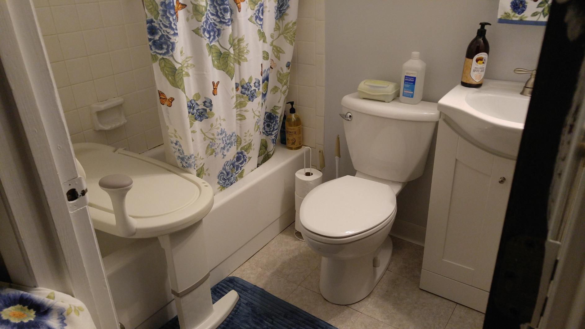Moen DN7105 Home Care Premium Tub Transfer Bench customer photo 1