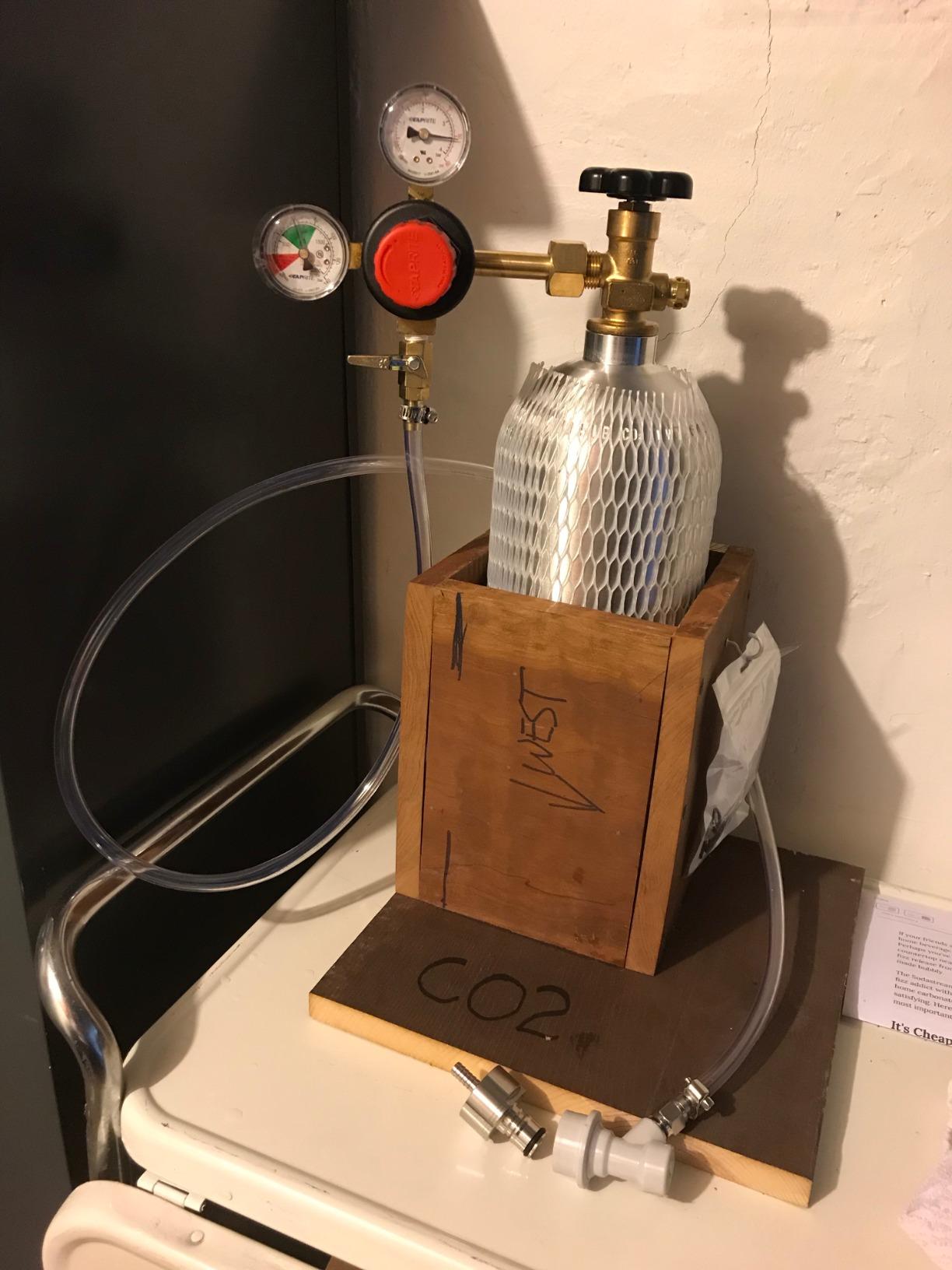 Taprite T742HP Primary Double Gauge CO2 Regulator, Brass customer photo 2