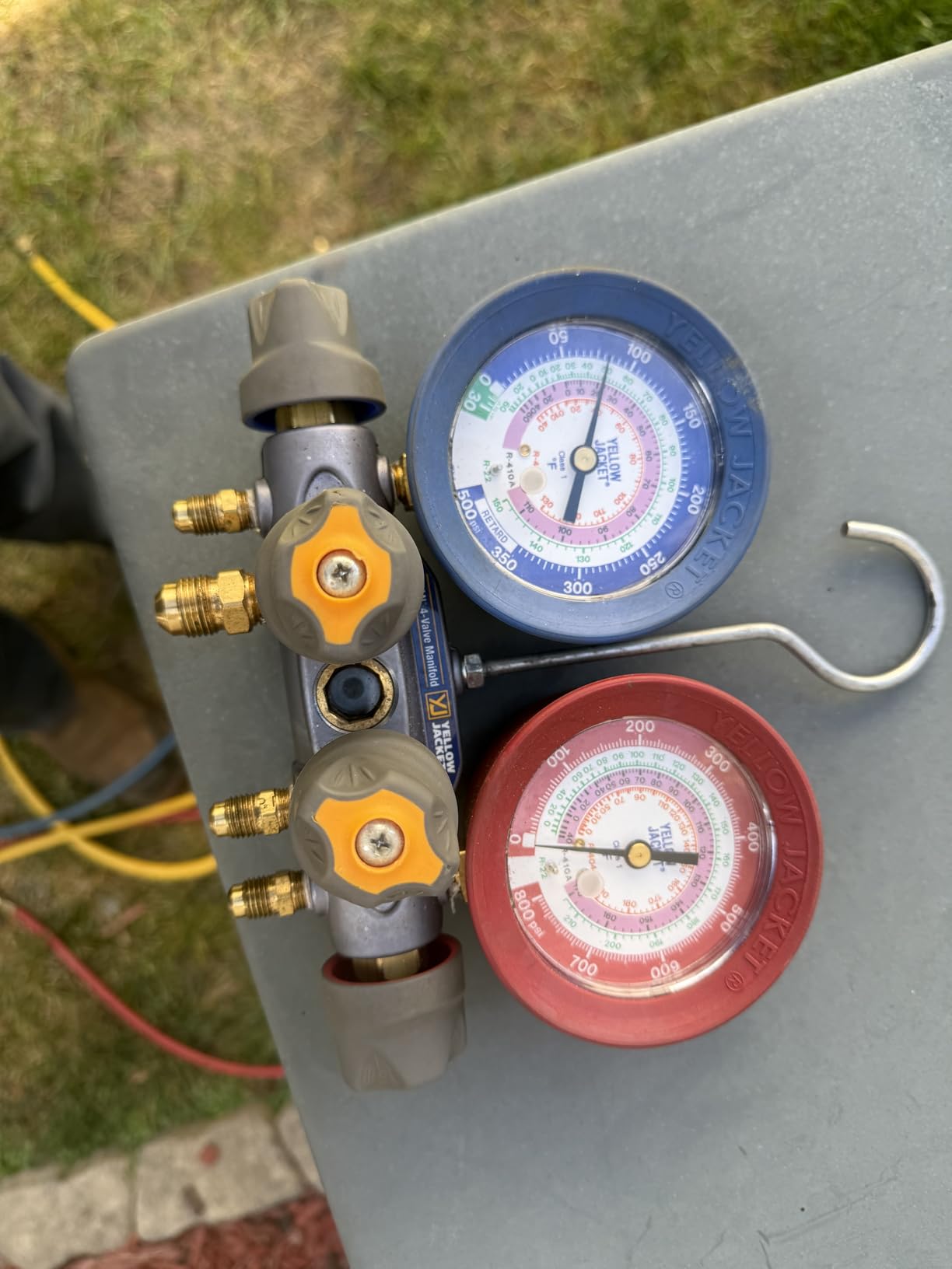 Yellow Jacket 49968 Charging Manifold, customer photo 2