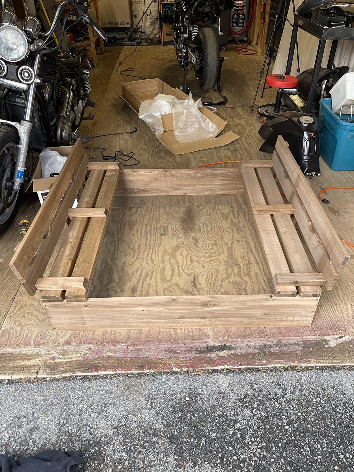 Badger Basket Cedar Sandbox with Lid & Benches - Outdoor Wooden Sandbox for Kids with Folding Cover - Large Backyard Playset (46.5 x 46.5 x 9.5) customer photo 1
