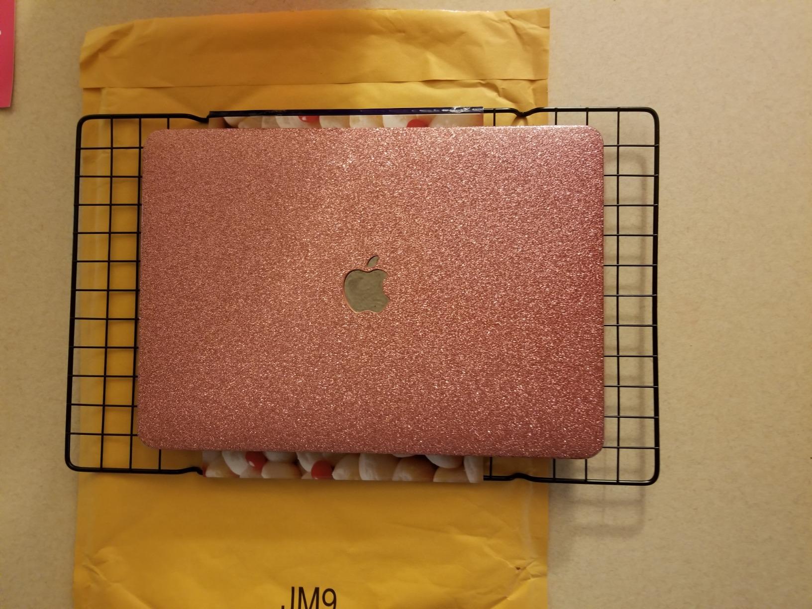 Wilton Gold Non-Stick Cooling Grid, Made Without PFAS, 16 x 10 in. customer photo 2
