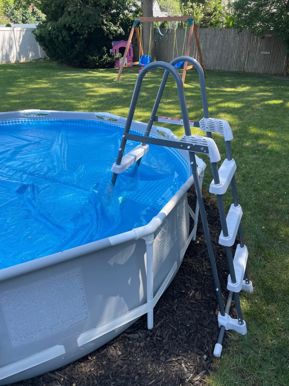 Intex Deluxe Pool Ladder with Removable Steps for 42in & 36in Depth Pools customer photo 2