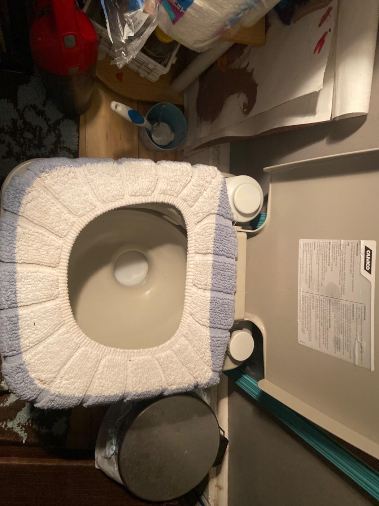 Camco 5.3-Gallon Portable Toilet - Features Detachable Holding Tank w/Sealing Slide Valve & Bellow-Type Flush - Easy Transport w/Compact Lightweight Design & Carry Handle - Gray (41541) customer photo 1