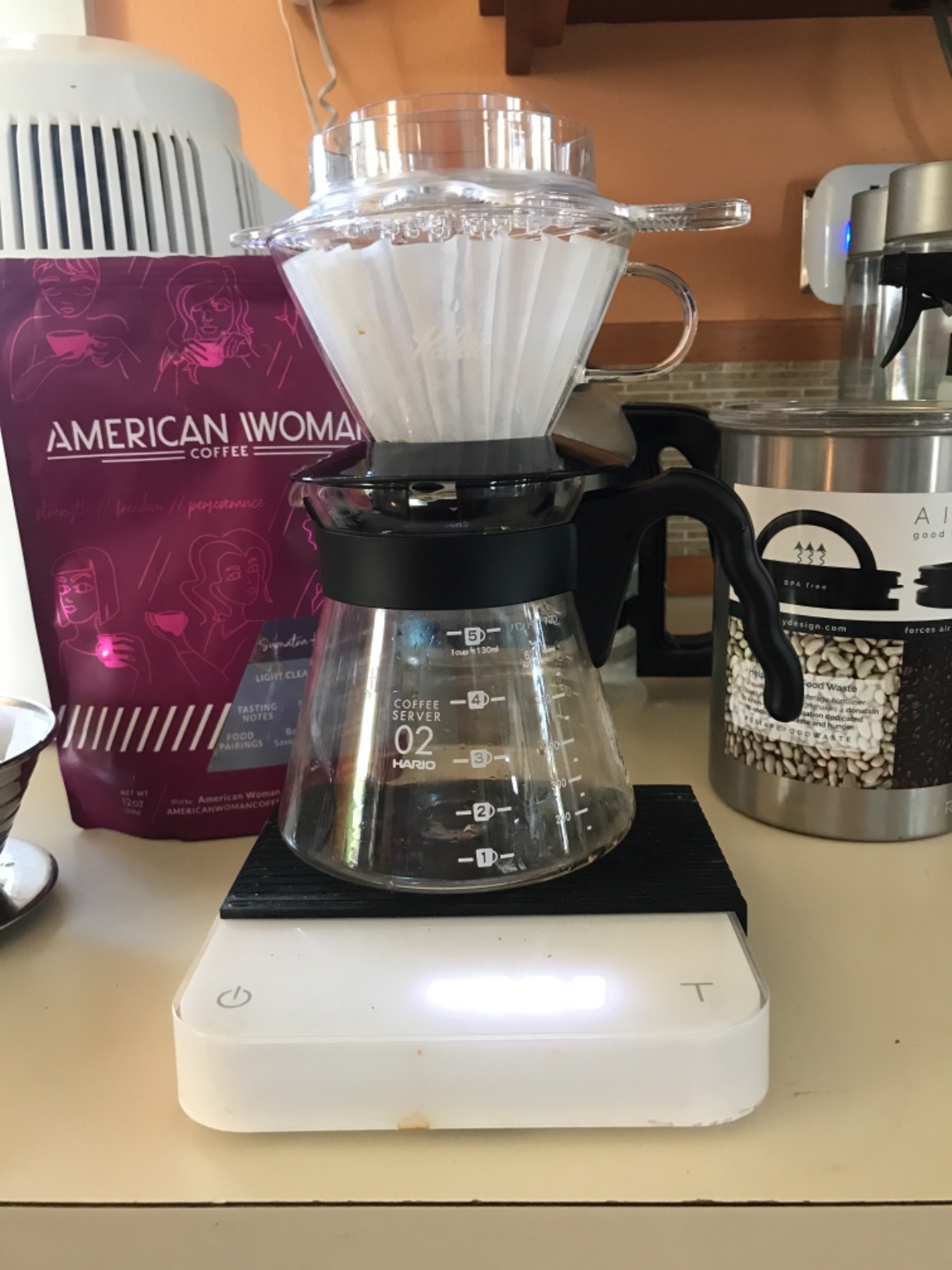 Kalita Wave Pour Over Coffee Dripper, Size 185, Makes 16-26oz, Single Cup Maker, Heat-Resistant Glass, Patented & Portable, black customer photo 2