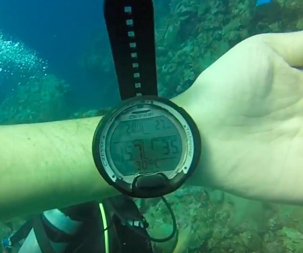 CRESSI Leonardo 2.0 Scuba Dive Watch, Air Nitrox Gauge, Black/Blue | Dive Computer, Air Nitrox Gauge Modes, Single-Button Control, Visual & Audible Alarm, USB & Infrared Transfer, Diving Watch customer photo 2