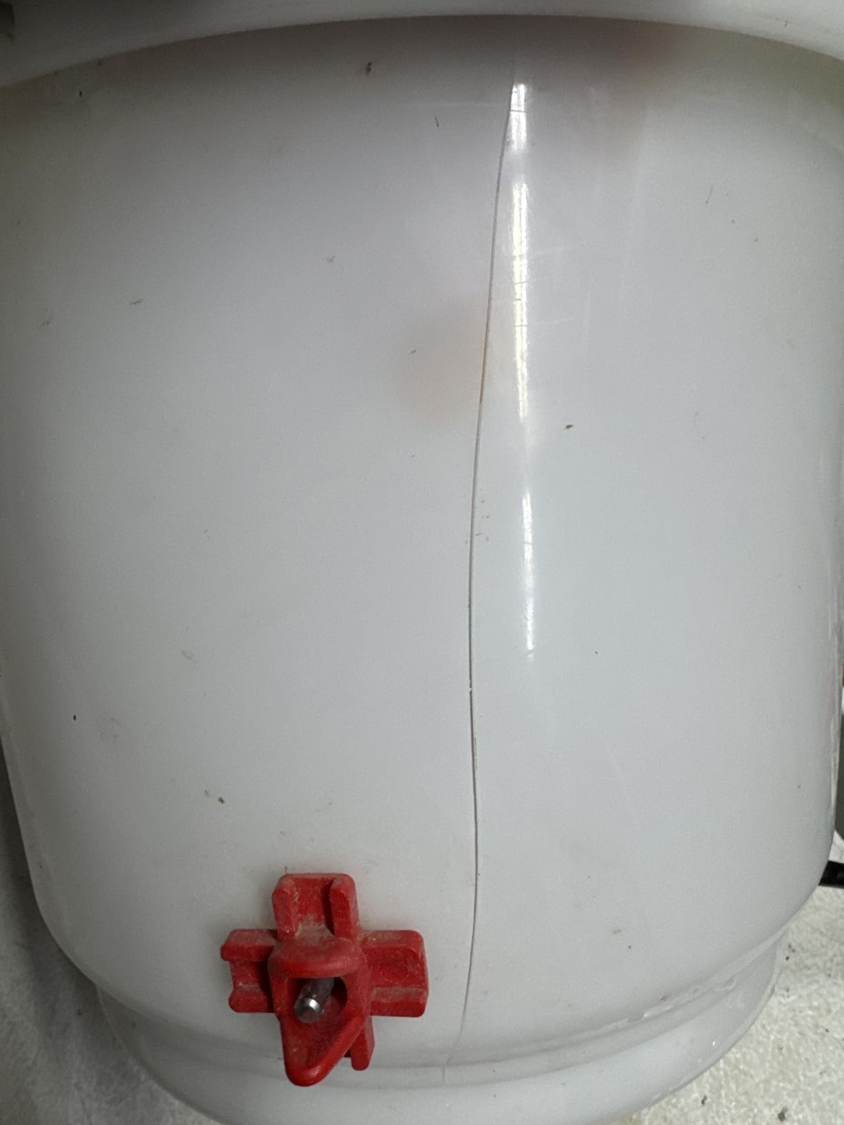 Farm Innovators HB-60P Thermostatically Controlled Heated 2 Gallon Plastic Outdoor Year Round Poultry Chicken Water Bucket Drinker, White/Red | Thermostatically controlled to keep water from freezing, side mounted drip-free/freeze-free nipples for up to 15 chickens customer photo 1