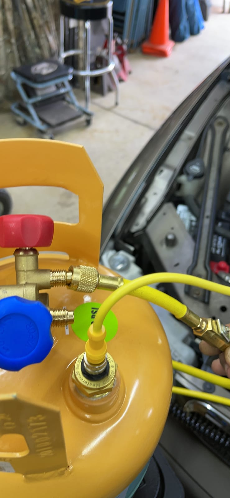 Mastercool 69110 R134a/R12/R22/R410A Refrigerant Recovery System customer photo 1