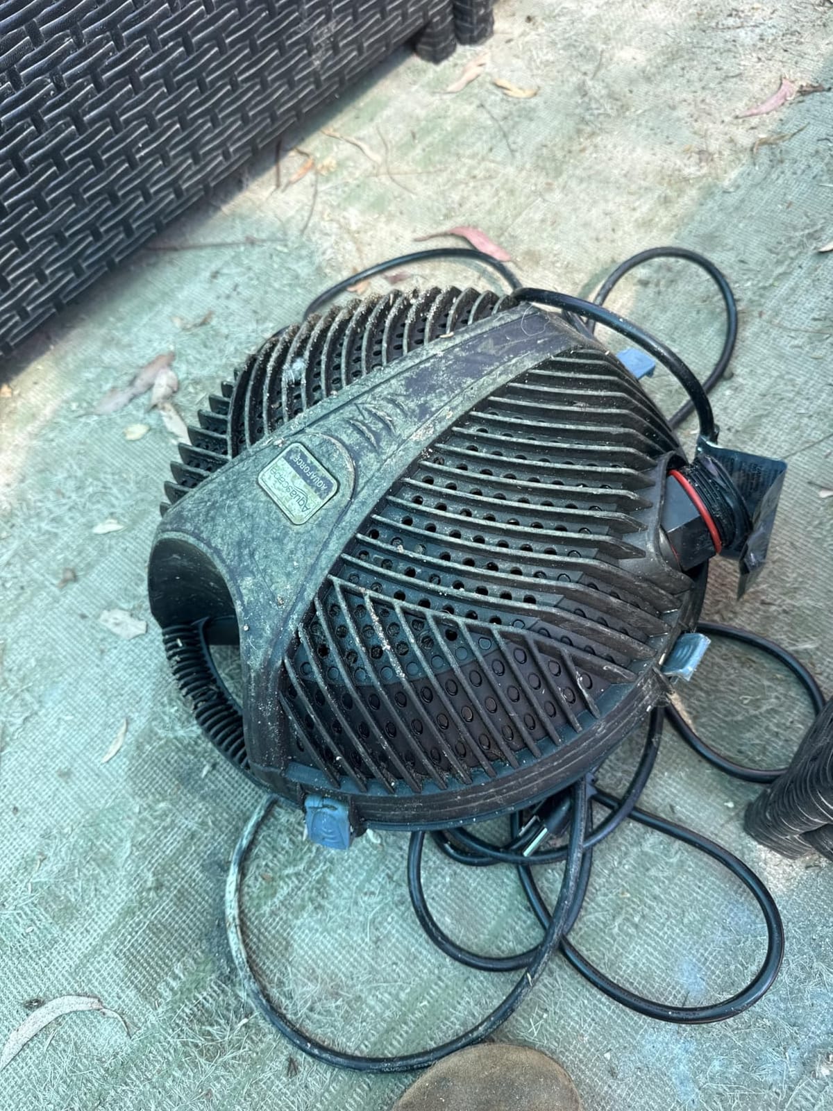 Aquascape AquaForce 1000 Solids Handling Submersible Pond Pump, Asynchronous Waterfall and Water Feature Pump with Pre Filter Cage and 25 ft Cord, 91011 customer photo 2