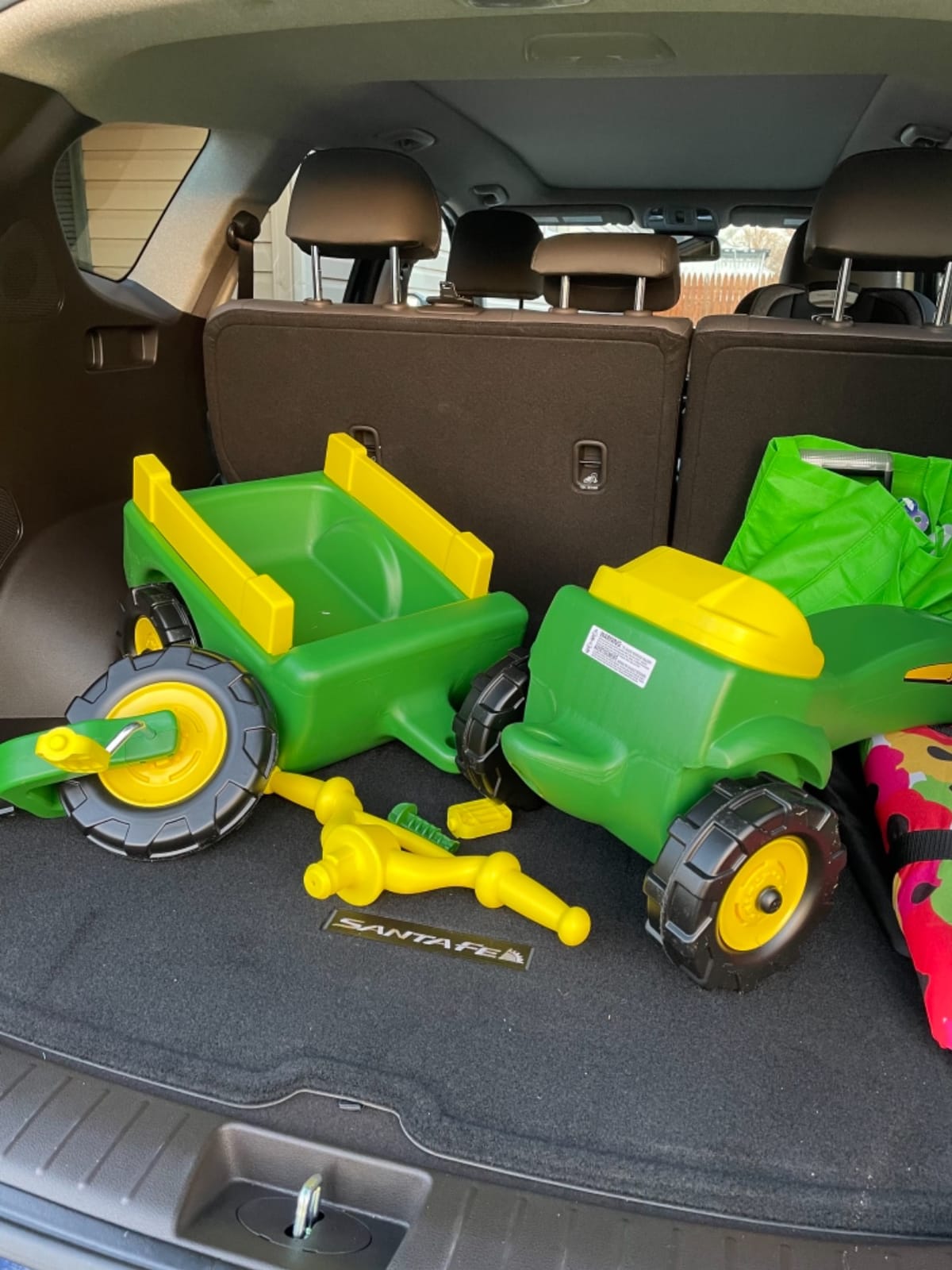 John Deere Ride On Toys Pedal Tractor with Wagon for Kids Aged 18 Months to 3 Years, Green/Yellow customer photo 1