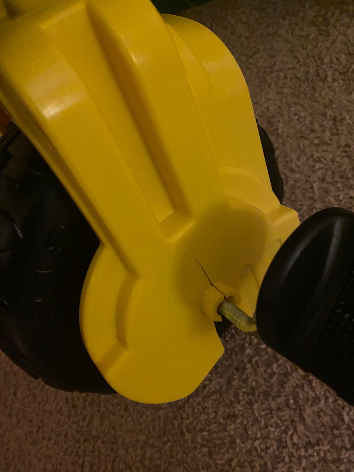 Rolly Toys John Deere 3-Wheel Trac with Trailer Ride On, Green/Yellow (52769) customer photo 2