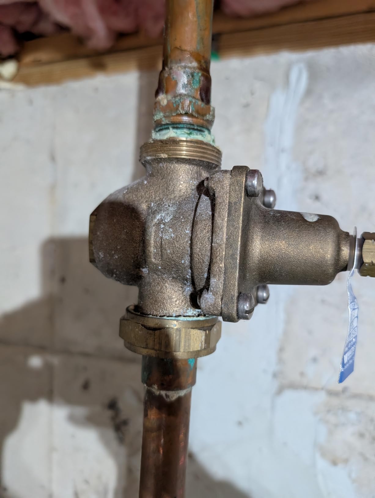 Watts Backflow Preventer 3/4 In Water Pressure Reducing Valve, Npt Thread Union X Npt Female, Max Work 400 psi, Adjust 25-75 psi customer photo 1