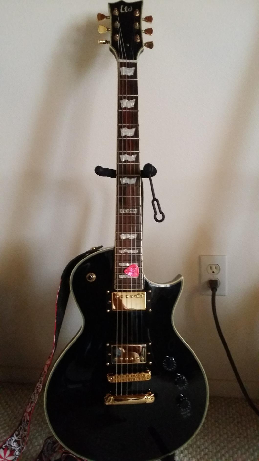 ESP LTD Eclipse EC-256 - Black customer photo 1