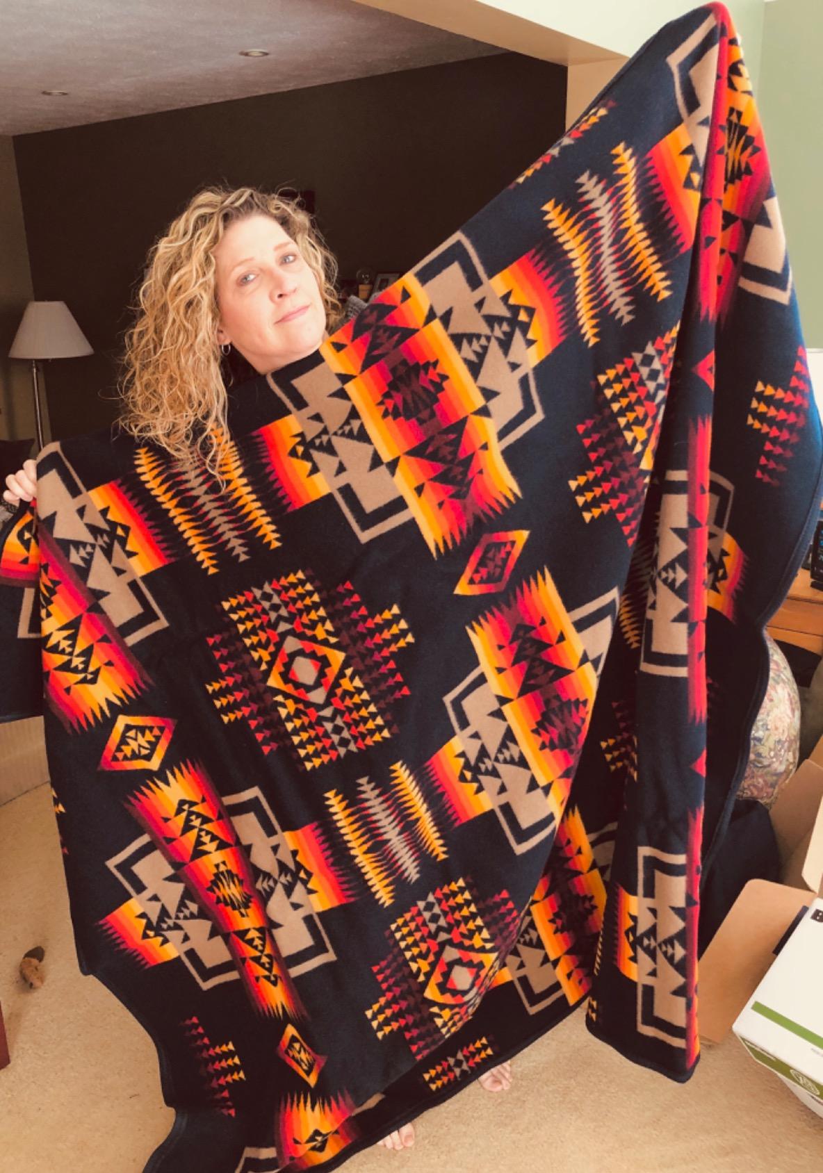 Pendleton Chief Joseph Jacquard Wool Throw Blanket, Reversible 64 x 80 Inch customer photo 1