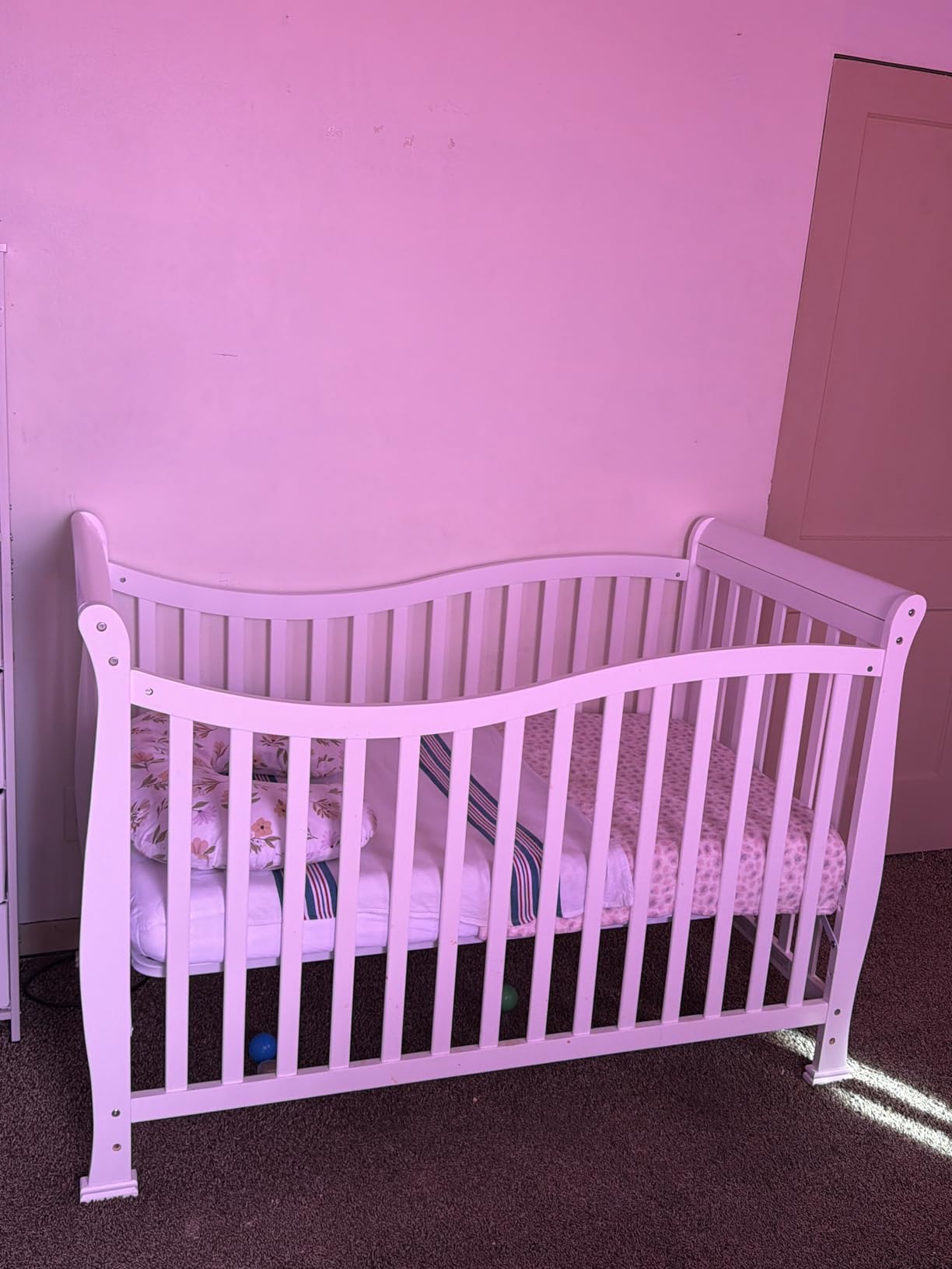 Dream On Me Violet 7-in-1 Convertible Life Style Crib in White, Greenguard Gold Certified, 4 Mattress Height Settings, Made of Sustainable New Zealand Pinewood customer photo 1