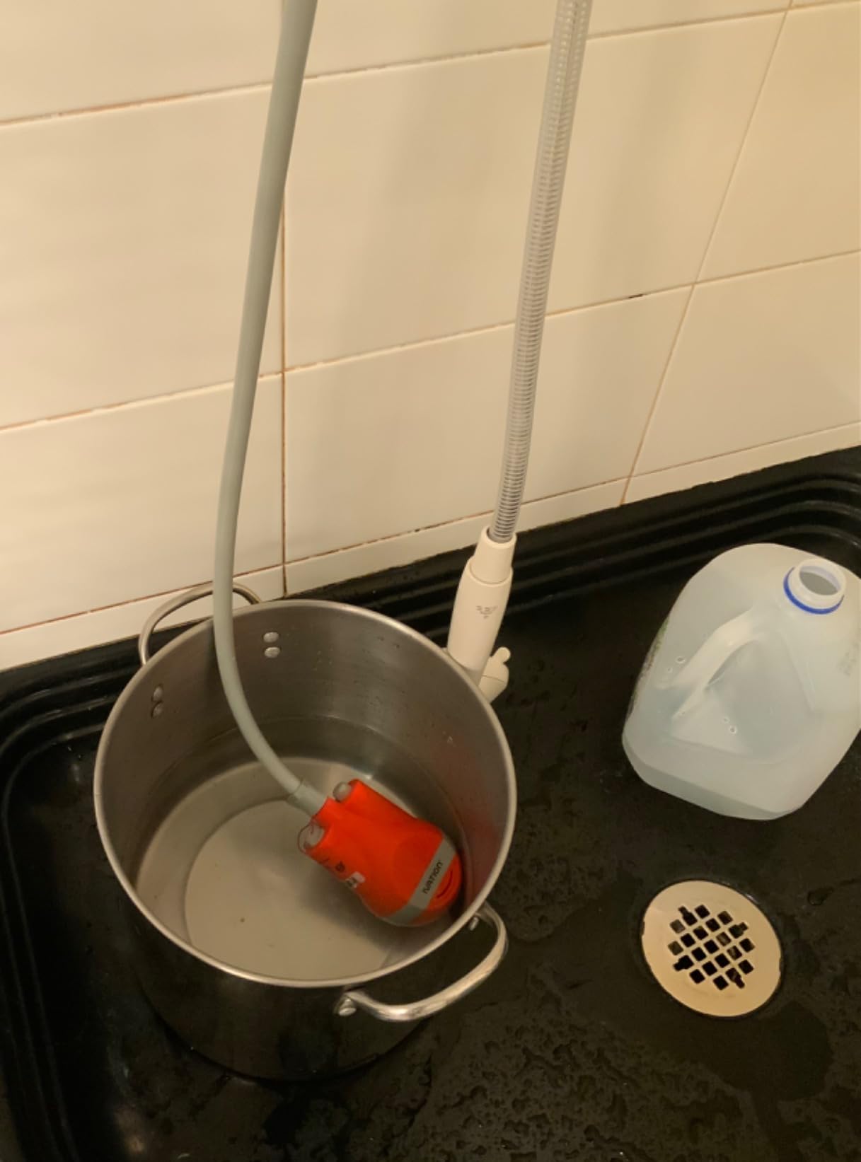 Ivation Portable Outdoor Shower, Battery Powered, Water Pump, Rechargeable customer photo 2