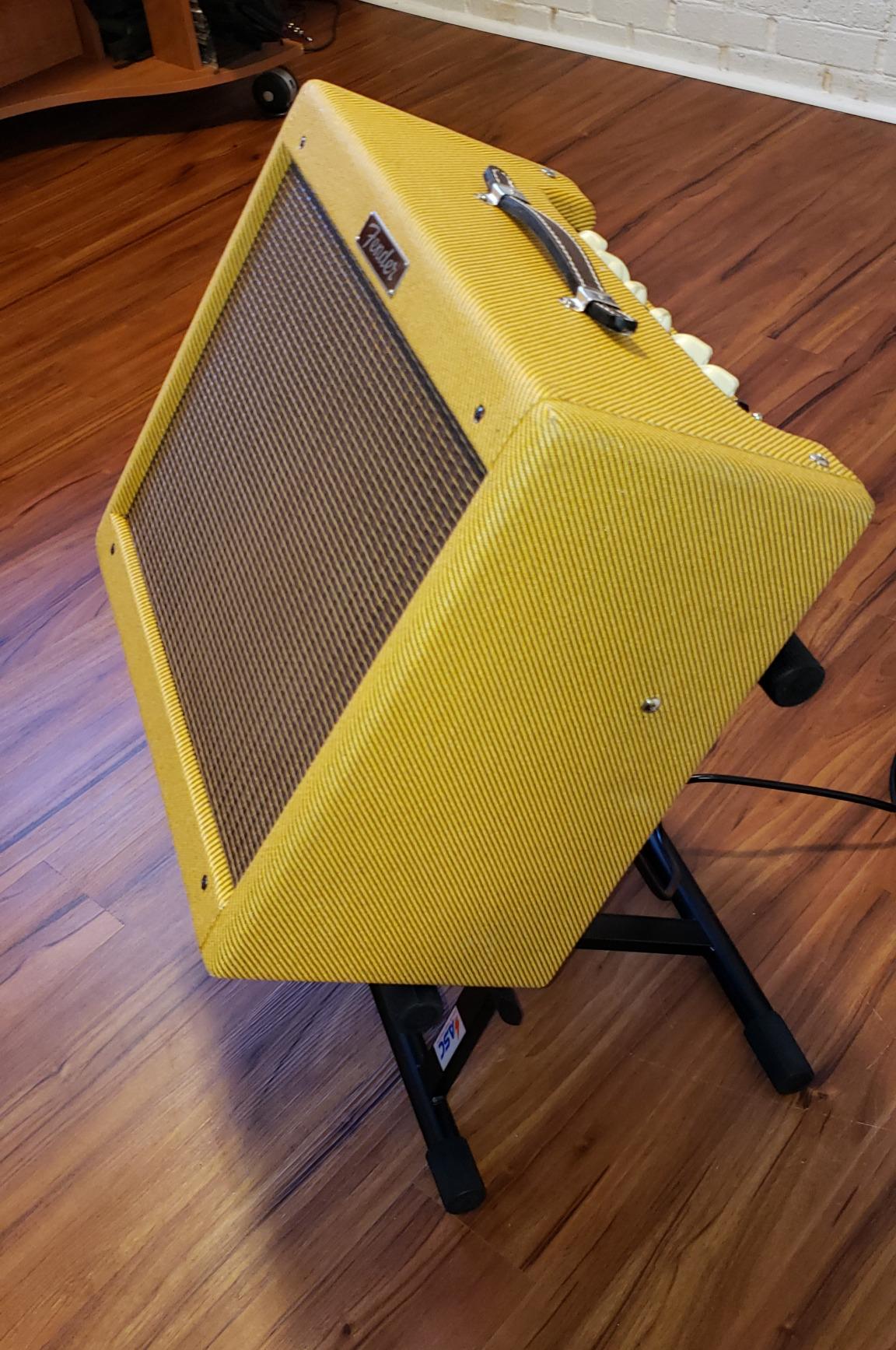 Guitar Amp Stand Adjustable Locking Amplifier or Speaker Cabinet Stand ASC customer photo 2
