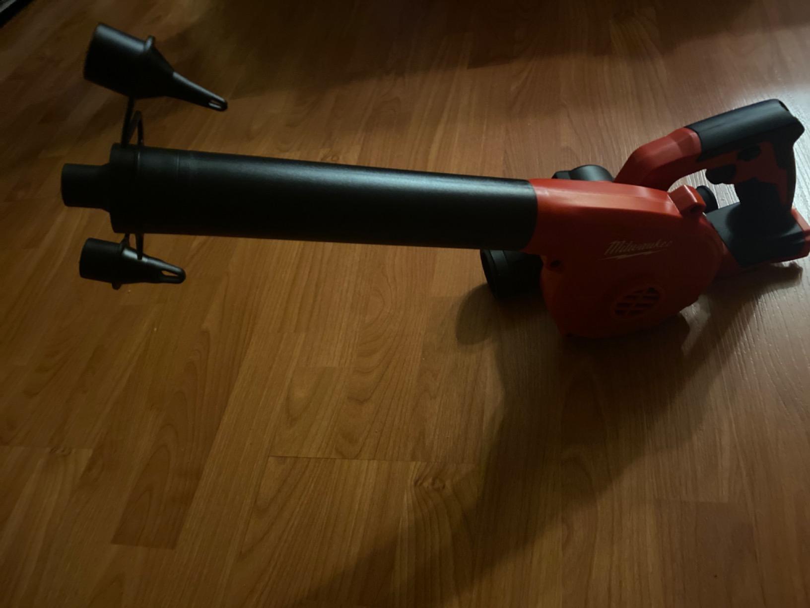 Milwaukee 0884-20 M18 18 V Litio Ion 100 CFM 160 MPH Inalámbrico Compacto Multipropósito Utility Blower customer photo 2
