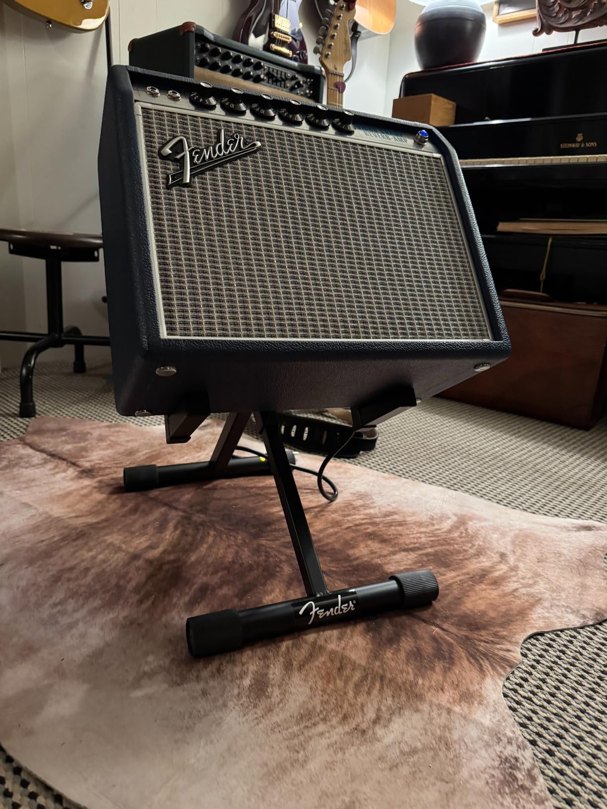 Fender Amplifier Stand, Large customer photo 1