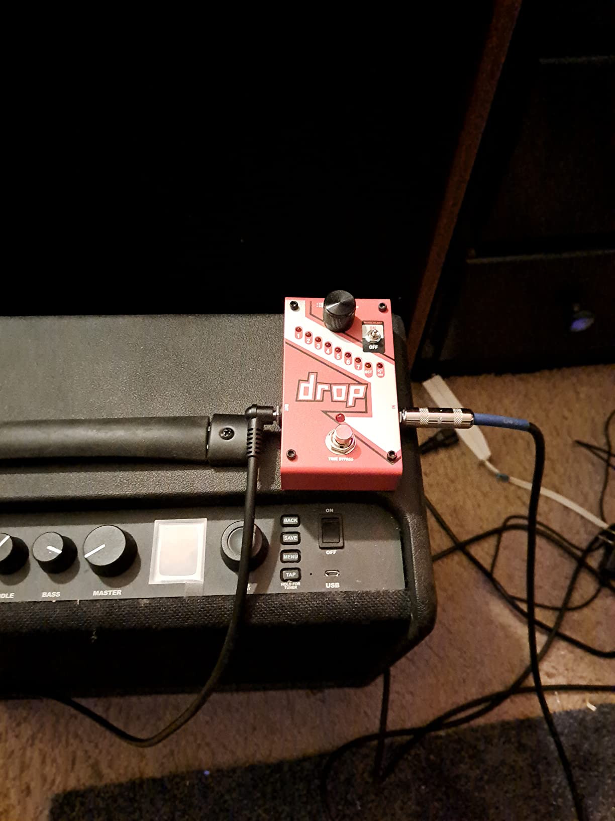 Digitech DROP Compact Polyphonic Drop Tune Pitch Shift Pedal with Momentary Latch Switching and True Bypass with Electronic Power Supply and Patch Pedal Cable customer photo 2