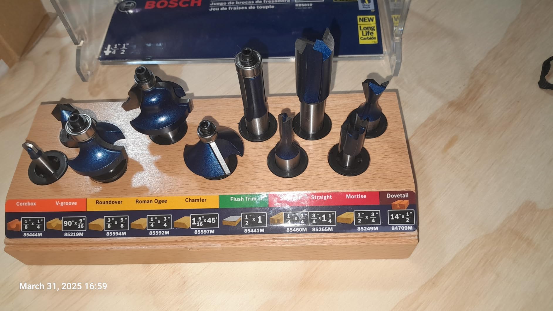 BOSCH RBS010 10-Piece 1/2 in. and 1/4 in. Shank Carbide-Tipped All-Purpose Professional Router Bits Assorted Set with Case customer photo 2