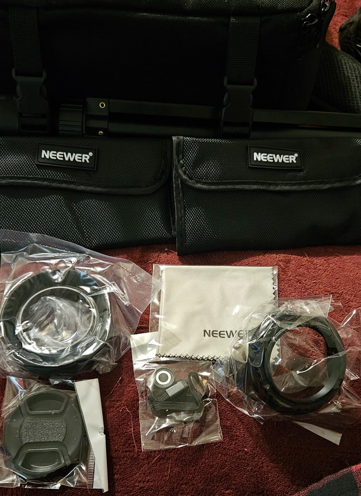 NEEWER 52mm ND Lens Filter Kit: UV, CPL, FLD, ND2, ND4, ND8, Hood and Cap | Compatible with Canon Nikon Sony Panasonic DSLR Cameras with 52mm Lens customer photo 2