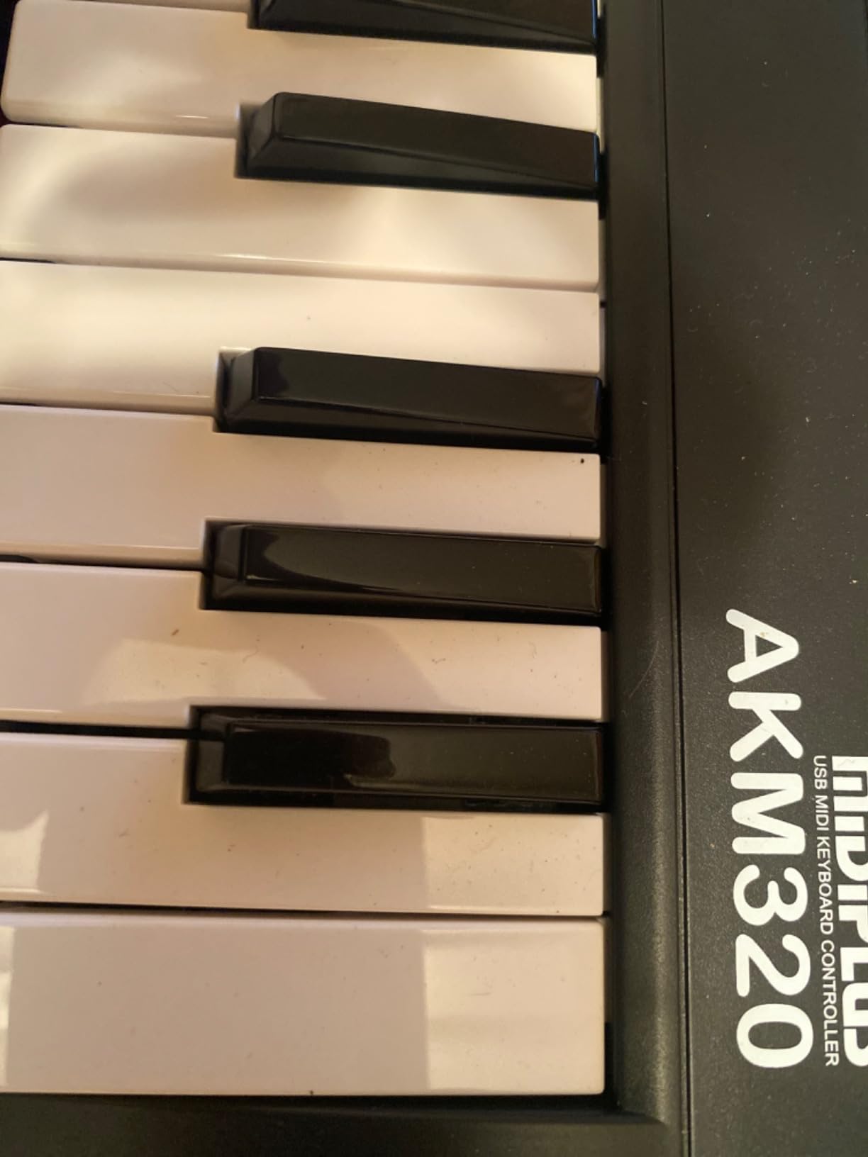 midiplus AKM320 Midi Keyboard Controller customer photo 1