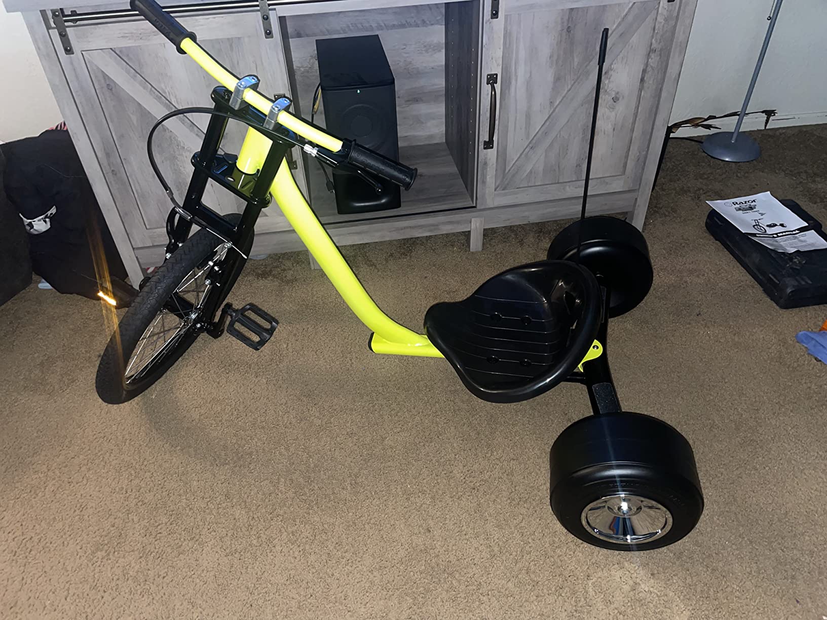 Razor DXT Drift Trike Yellow | Proper Freestyle w/ Foot Pegs; Maximum Stability | Iconic Wheeled Ride-On For Kids, Adults Age 14+ customer photo 1