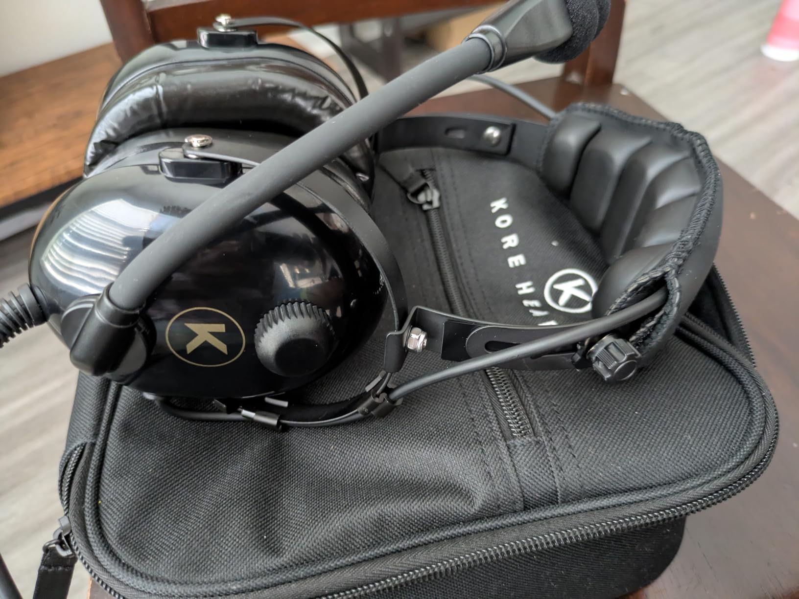KA-1 General Aviation Headset for Pilots - Mono and Stereo Compatibility, Passive Noise Reduction, Noise Canceling Microphone, Gel Ear Seals, Adjustable Headband & Headset Bag customer photo 1