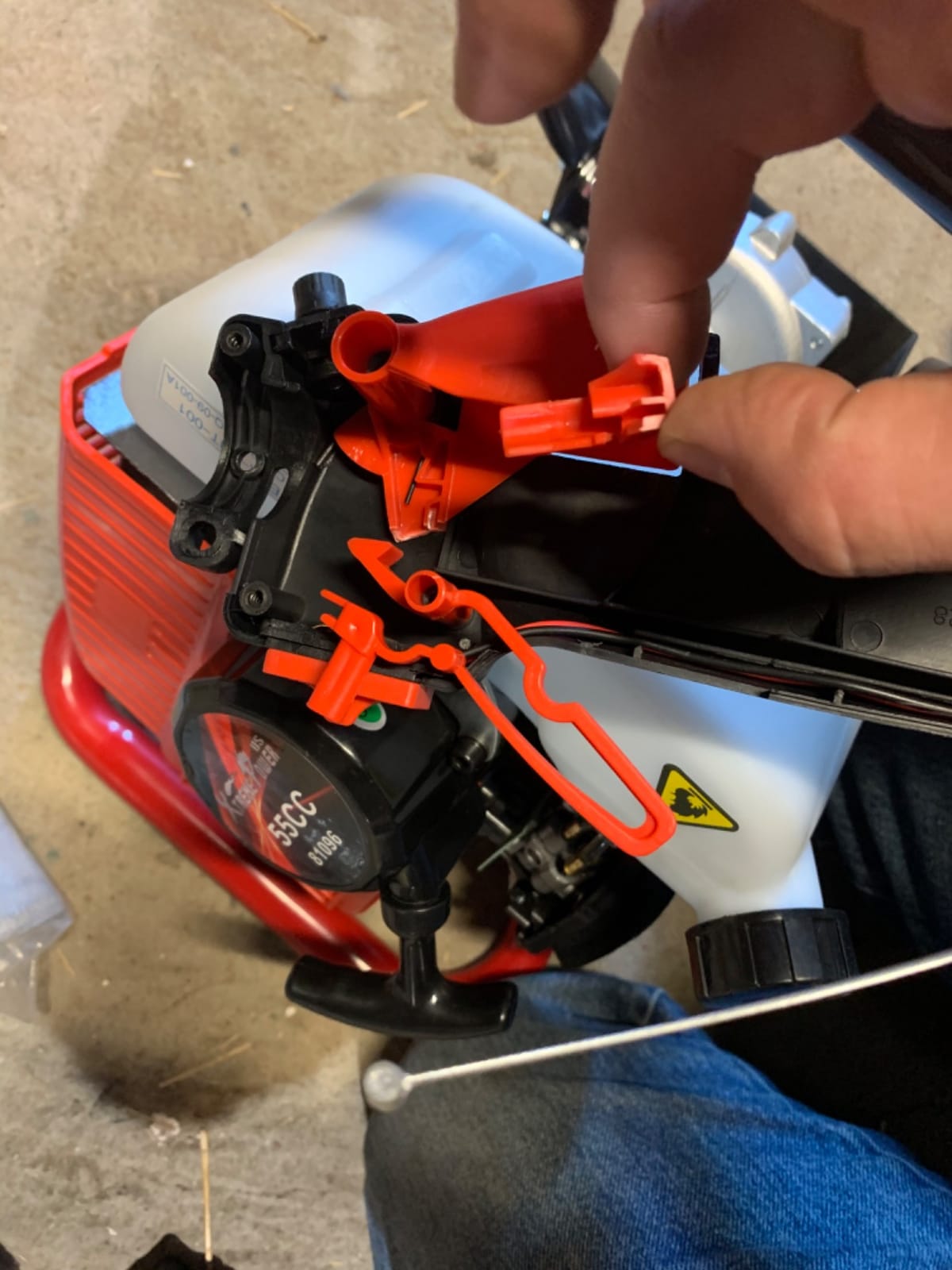 XtremepowerUS 2.3HP Post Hole Digger V-Type Gasoline 2-Stroke 55cc Auger Earth Fence Hole Digger Digging Drill for Fence, Farmland and Garden (Powerhead Only) customer photo 2