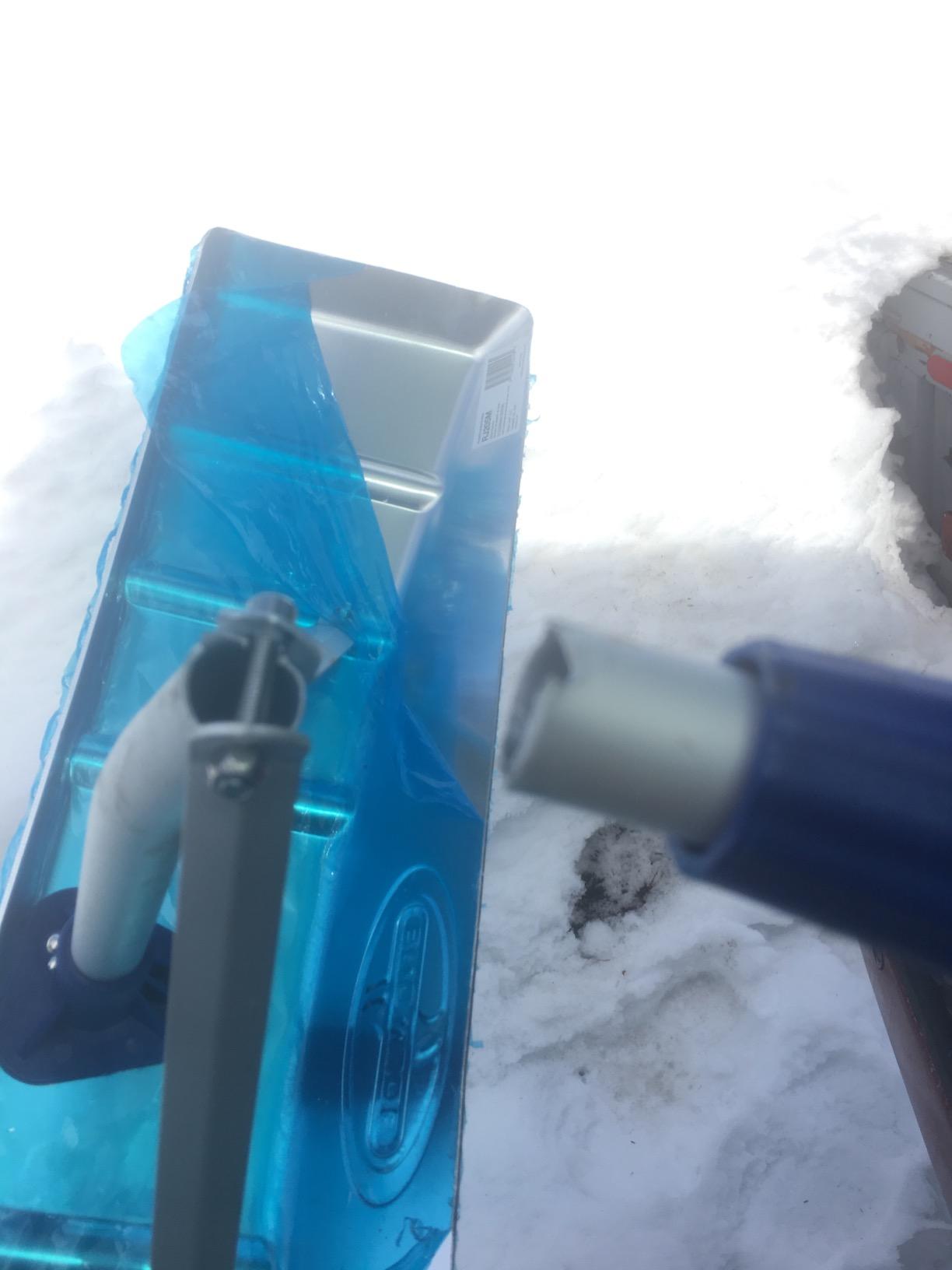 Snow Joe RJ205M Twist-N-Lock Telescoping Snow Shovel Aluminum Roof Rake, 21' customer photo 2