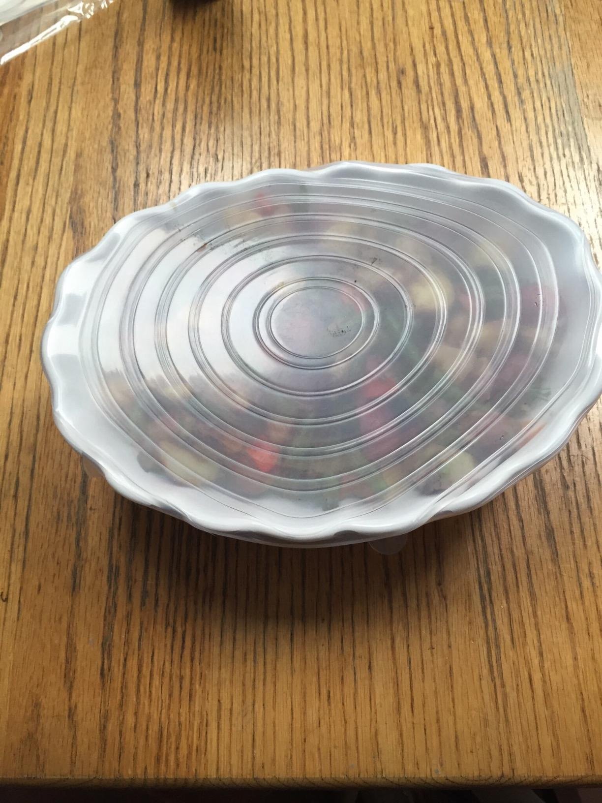Modfamily Silicone Stretch Lids (7 pack, includes EXCLUSIVE XL SIZE), Reusable, Durable & Expandable to Fit Many Container Sizes & Shapes customer photo 1