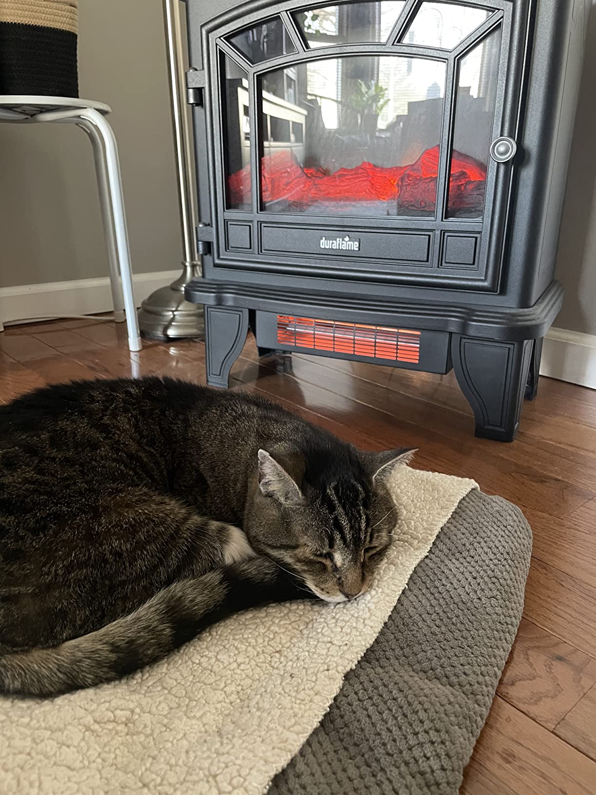 duraflame® Infrared Quartz Electric Fireplace Stove Heater, Black customer photo 1