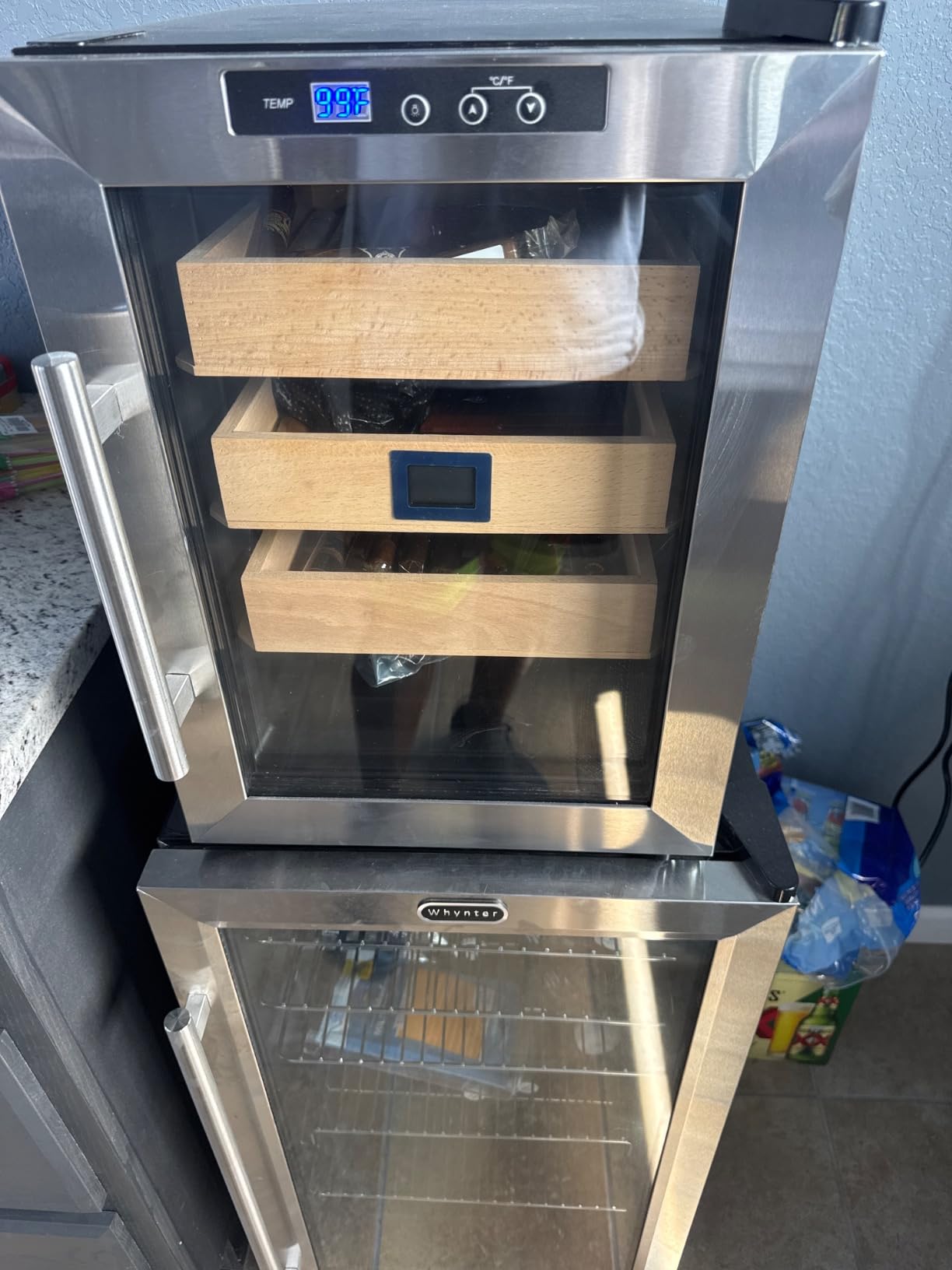 Prestige Import Group Clevelander Thermoelectric Cooler Humidor - Up to 250 Capacity - Color: Black w/Stainless Steel Door customer photo 1