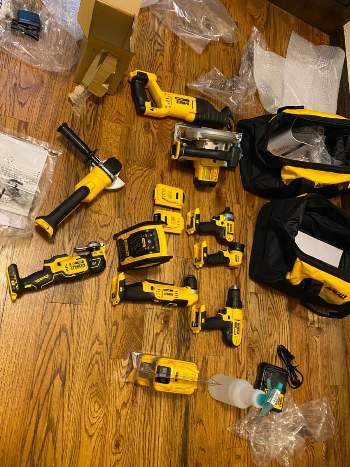 DEWALT 20V MAX Power Tools, 9 Cordless Tool Combo, Impact and Drill Driver, Oscillating Tool, Grinder,Circular and Reciprocating Saw,Right Angle Drill,Speaker,LED Light, 2 Batteries,Charger (DCK940D2) customer photo 1