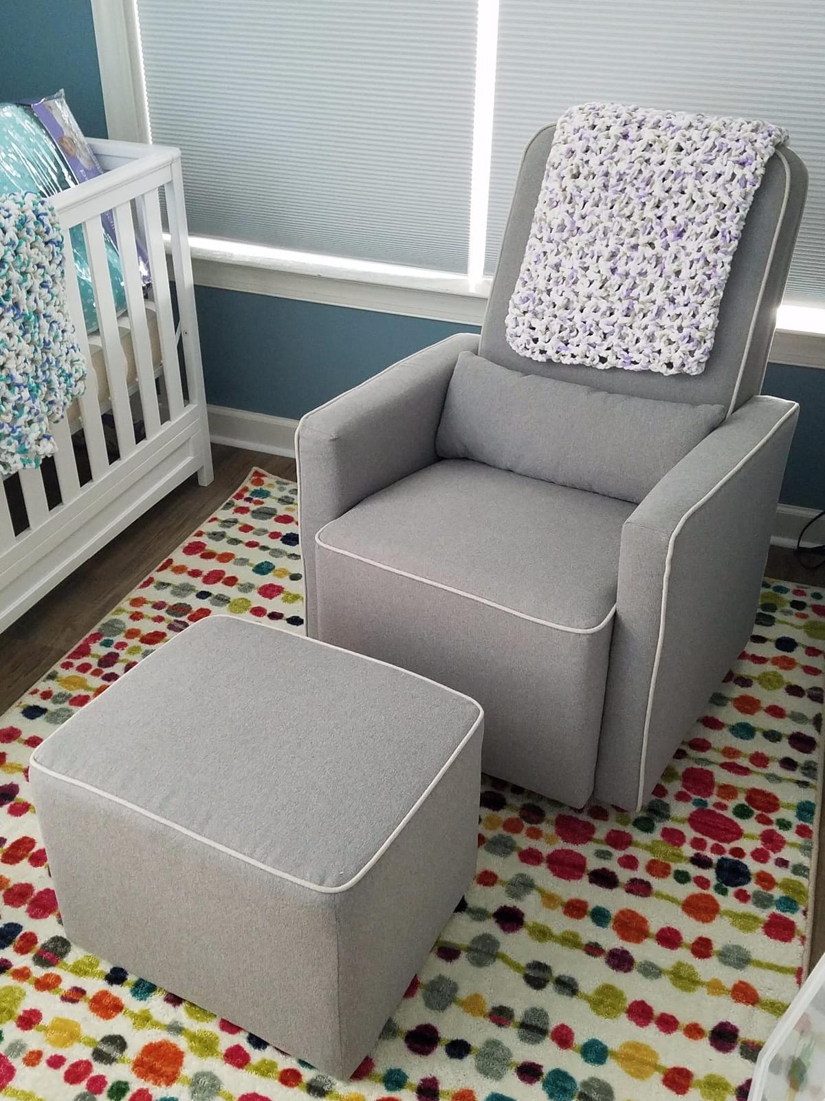 daVinci Olive 360° Swivel Glider Chair w/ Storage Ottoman - Water & Stain Resistant Rocking Glider - GREENGUARD Gold & FSC Certified, Versatile Rocking Chair for Nursery & Living Room, Polyester Cream customer photo 1