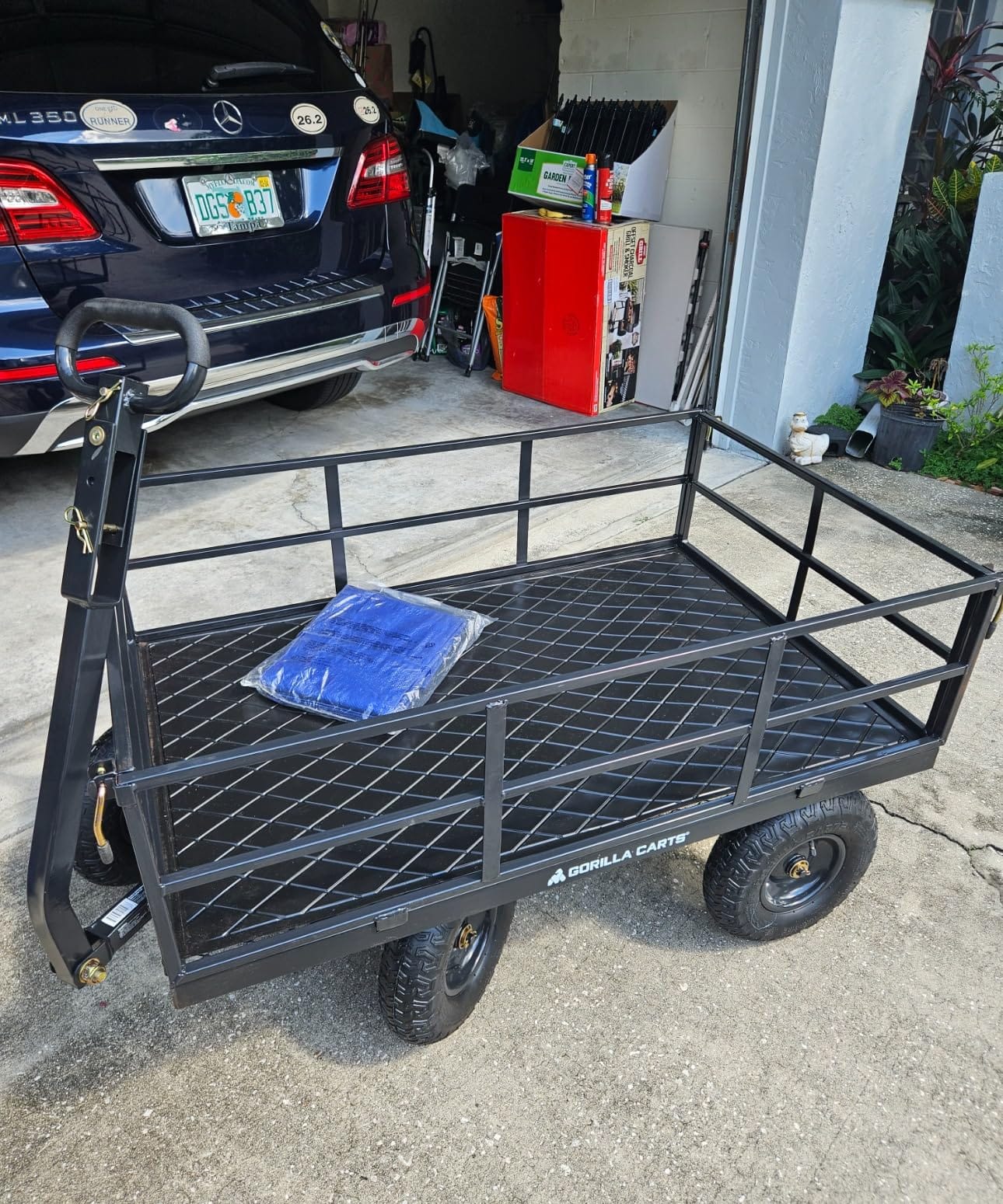 Gorilla Carts Steel Utility Garden Cart, 1200 lb. Capacity, Yellow customer photo 1
