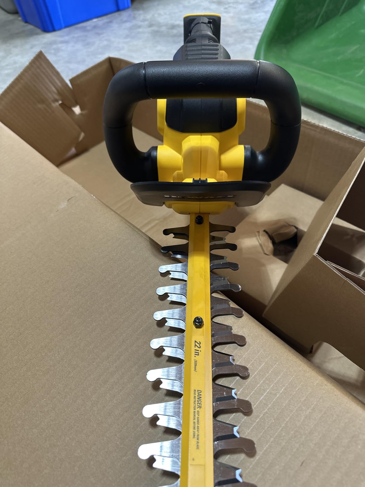 Dewalt Trimmer Hedge Bare 20V DCHT820B customer photo 2