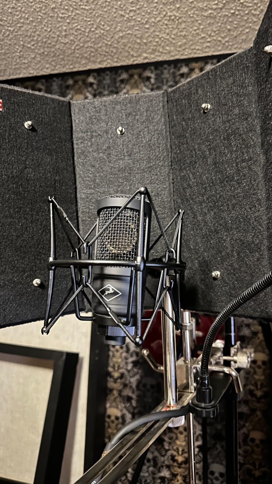 Microphone Shock Mount Mic Holder - Anti Vibration Spider Shockmount Compatible with Many Condenser Mics Like AT2020 MXL 770 MXL 990 Samson G Track Pro Rode Procaster NT1-A Neumann U87 etc. customer photo 2