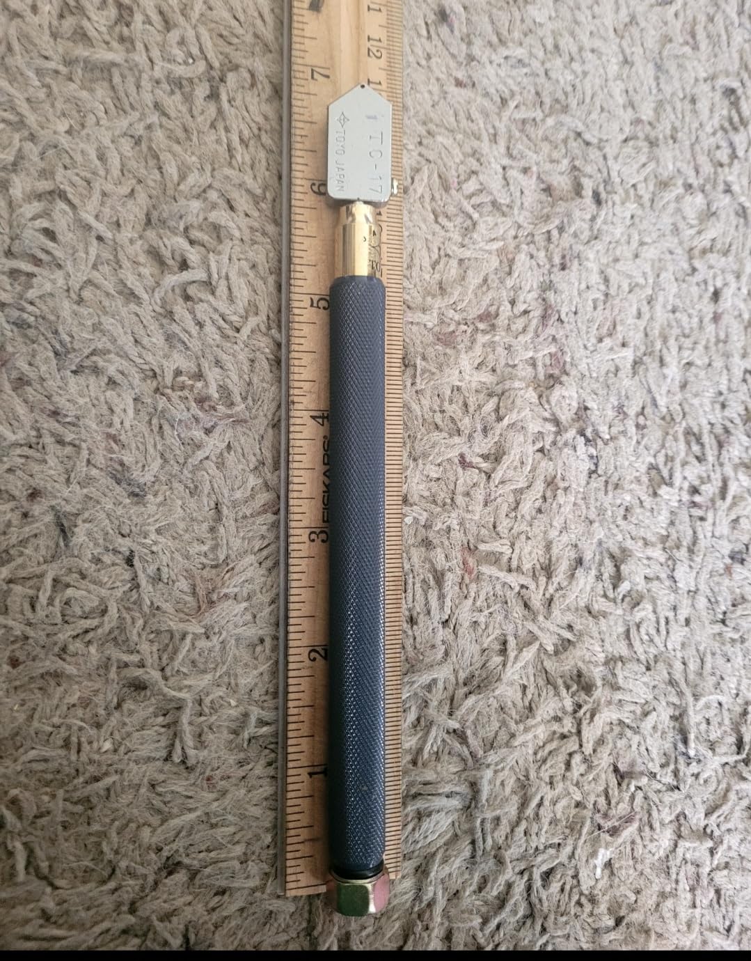 TOYO TC17B Self-Oiling Glass Cutter | Brass Handled Straight Supercutter | Original Self Oiling Glasscutter. Made in Japan customer photo 1