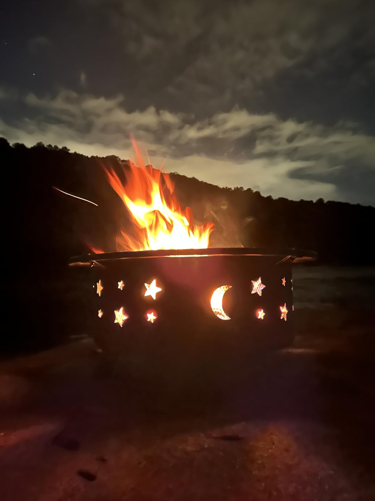 Pure Garden Round Outdoor Fire Pit with Star Cutouts, Black, 32-Inch customer photo 1
