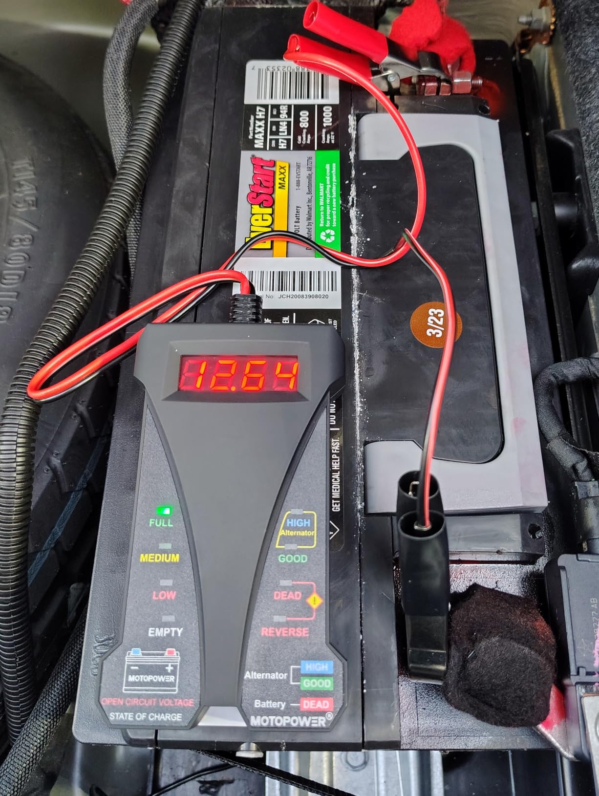 MOTOPOWER MP0514A 12V Digital Car Battery Tester Voltmeter and Charging System Analyzer with LCD Display and LED Indication - Black Rubber Paint customer photo 1