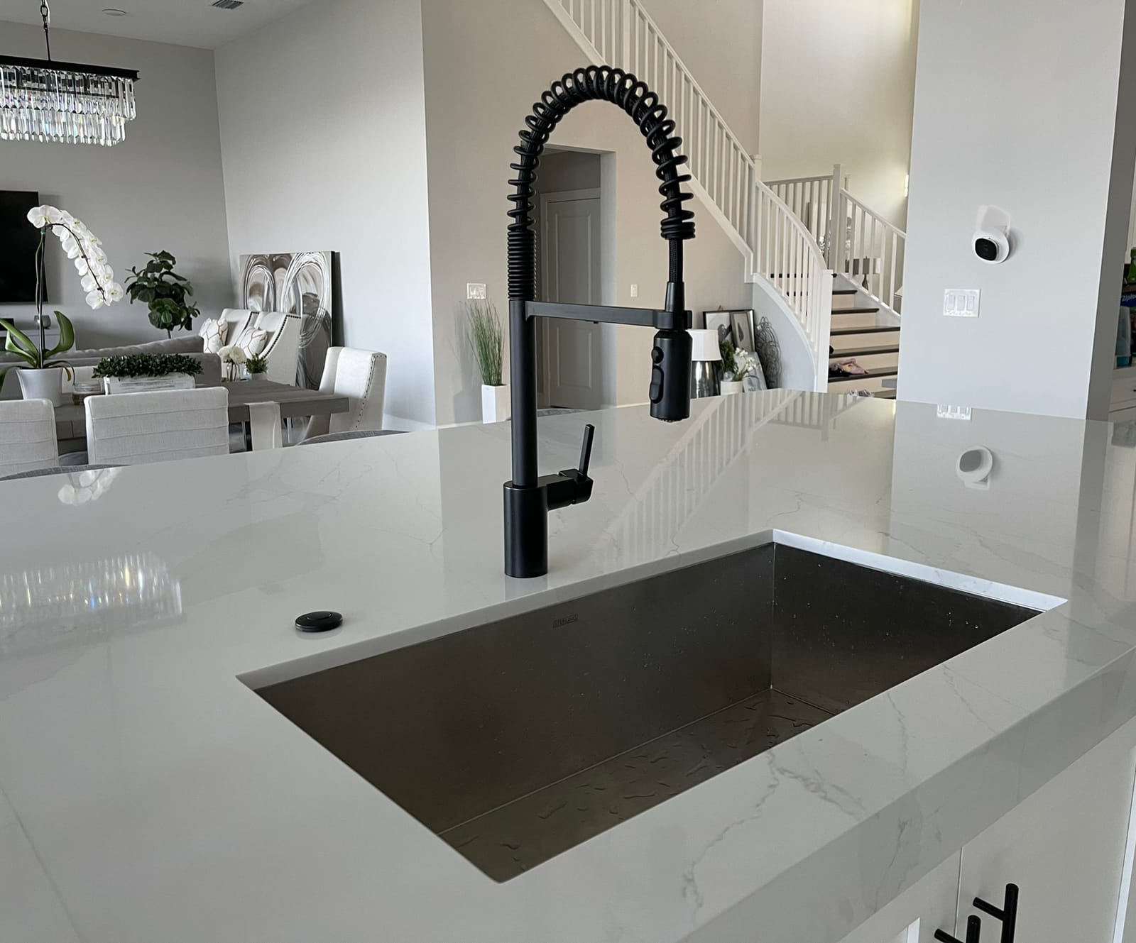 Moen Align Spot Resist Stainless Pulldown Kitchen Faucet, Single Hole, Modern Spring Style with Pre-Rinse and Power Boost Pull Down Sprayer, Easy Installation, 5923SRS customer photo 1