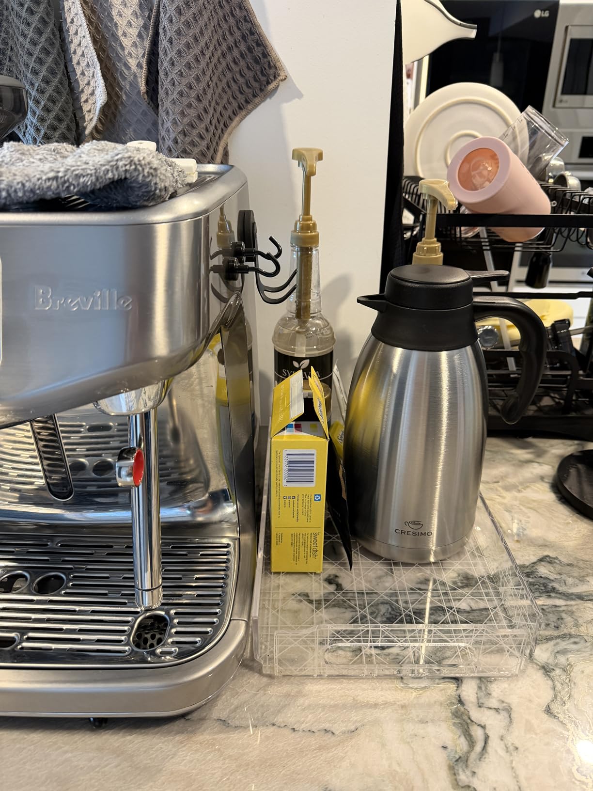 Cresimo Thermal Coffee Carafe 68oz / 2L - 12 Hours Hot Beverage Dispenser customer photo 2