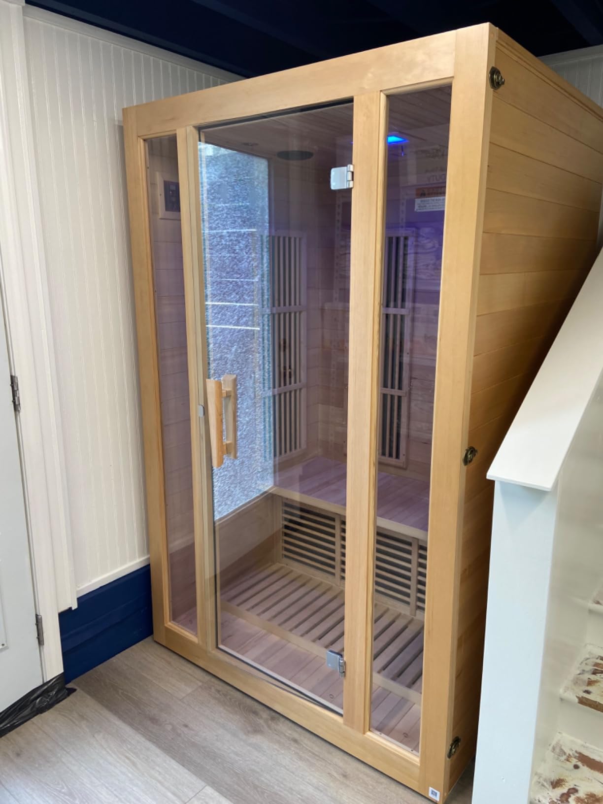 Maxxus Saunas MX-J206-01 Seattle Carbon Far Infrared Sauna for 2 Persons, Hemlock Wood (Curbside Delivery) customer photo 2