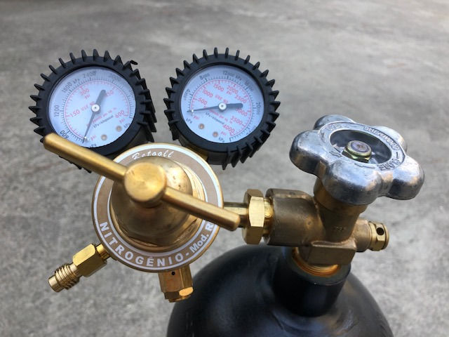 BETOOLL Nitrogen Regulator with 0-600 PSI Delivery Pressure Equipment Brass Inlet Outlet Connection Gauges customer photo 1