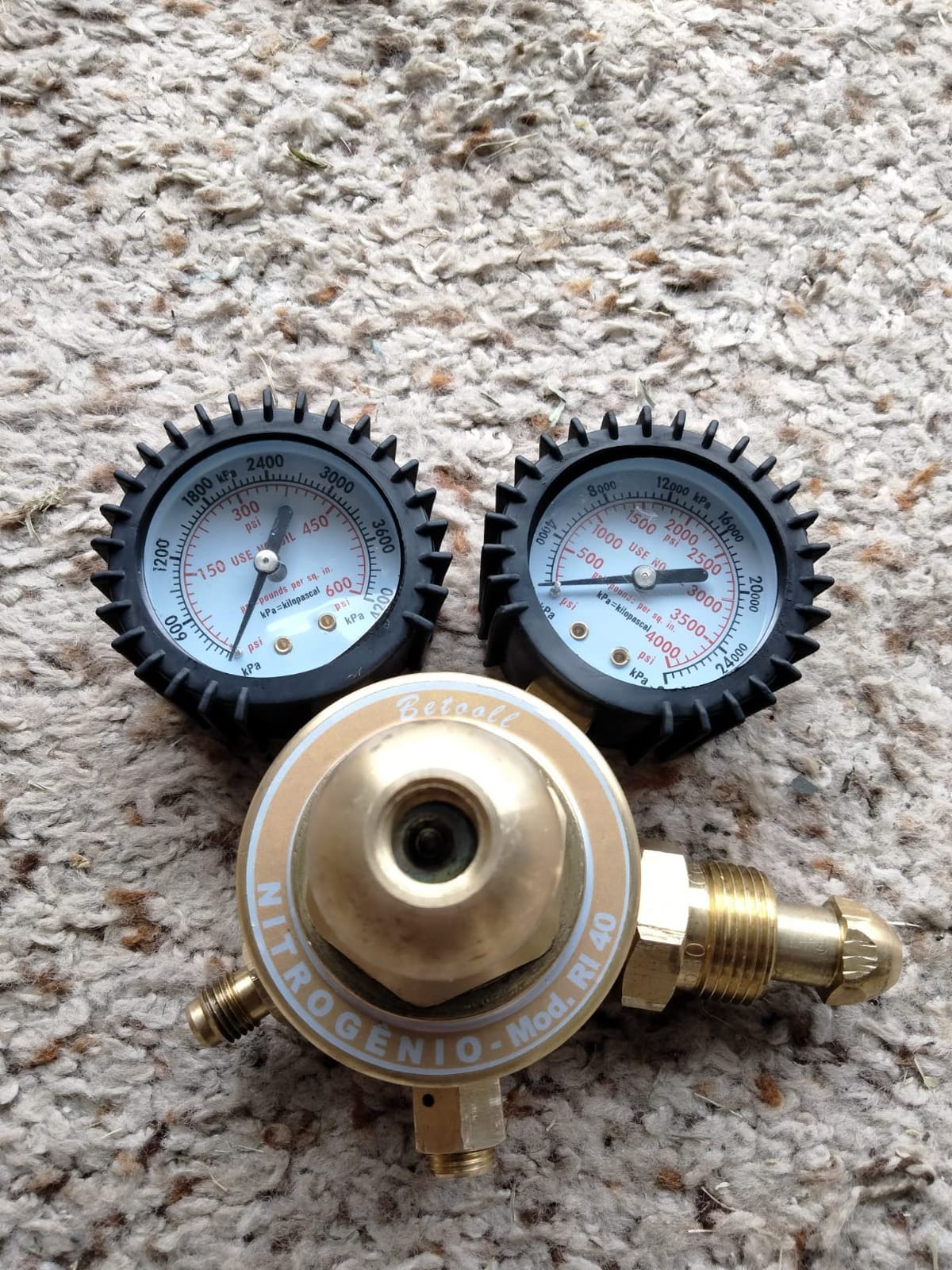 BETOOLL Nitrogen Regulator with 0-600 PSI Delivery Pressure Equipment Brass Inlet Outlet Connection Gauges customer photo 2