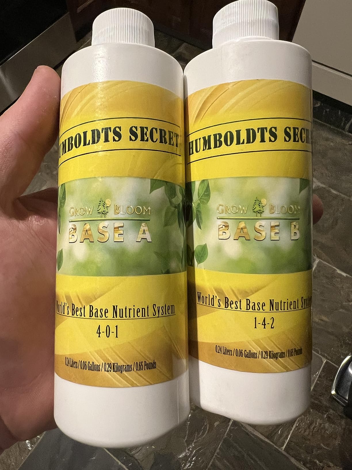 Humboldts Secret Base A & B Liquid Fertilizer, Hydroponic, 1 Gallon Set customer photo 2