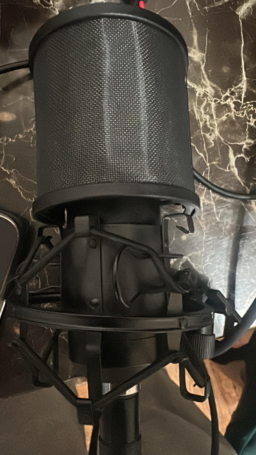 Microphone Shock Mount with Pop Filter, Mic Anti-Vibration Suspension Shock Mount Holder Clip for Diameter 46mm-51mm Microphone customer photo 2